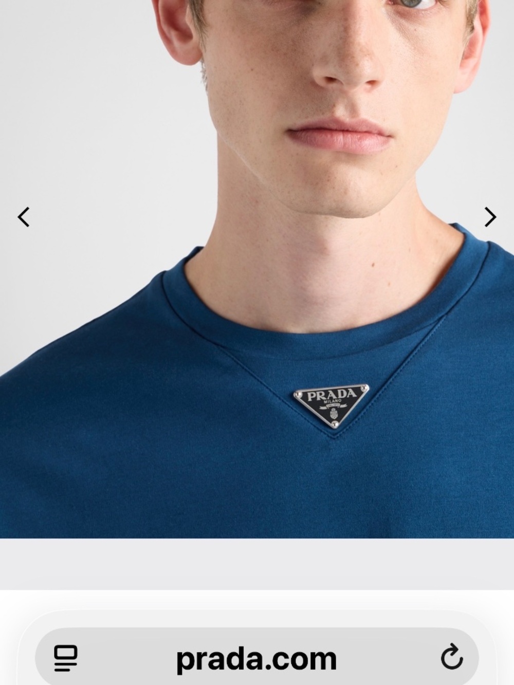 MEN'S AUTHENTIC PRADA BLUE COTTON TRIANGLE METAL LOGO T-SHIRT SIZE LARGE